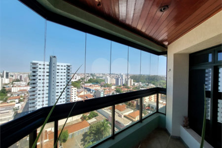 Apartamento com 3 suítes no centro de São Carlos