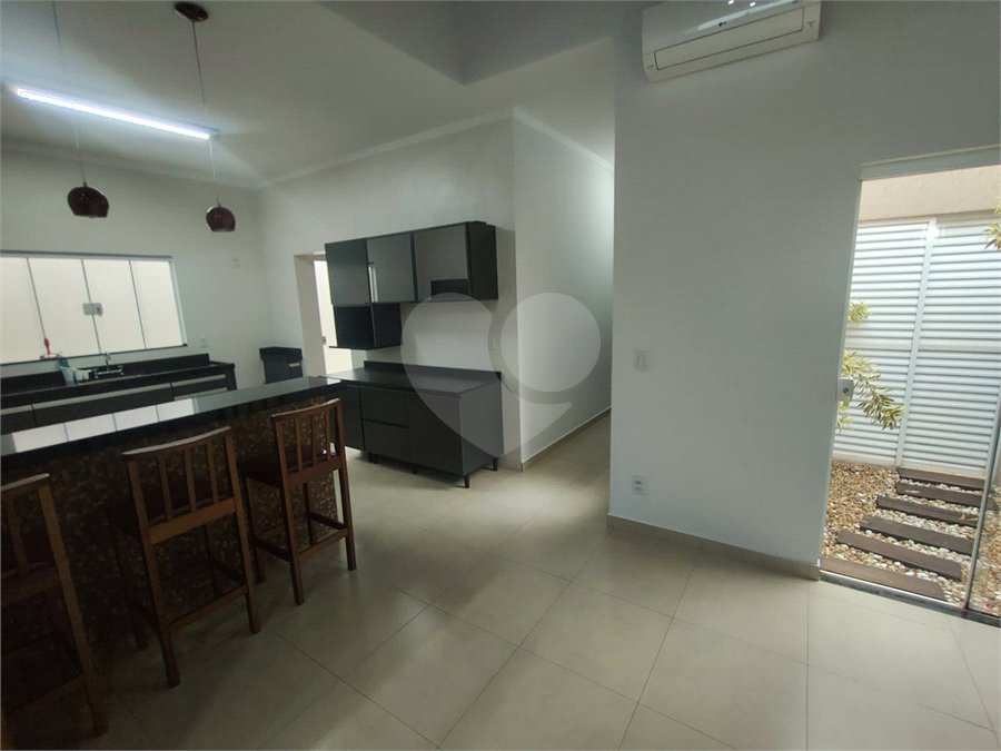 Casa à venda com 3 quartos, sendo 1 suíte,  no condomínio Bosque São Carlos, São Carlos - SP