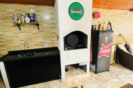 Chalé à venda em Atibaia 140m²– Condomínio fechado com lazer completo