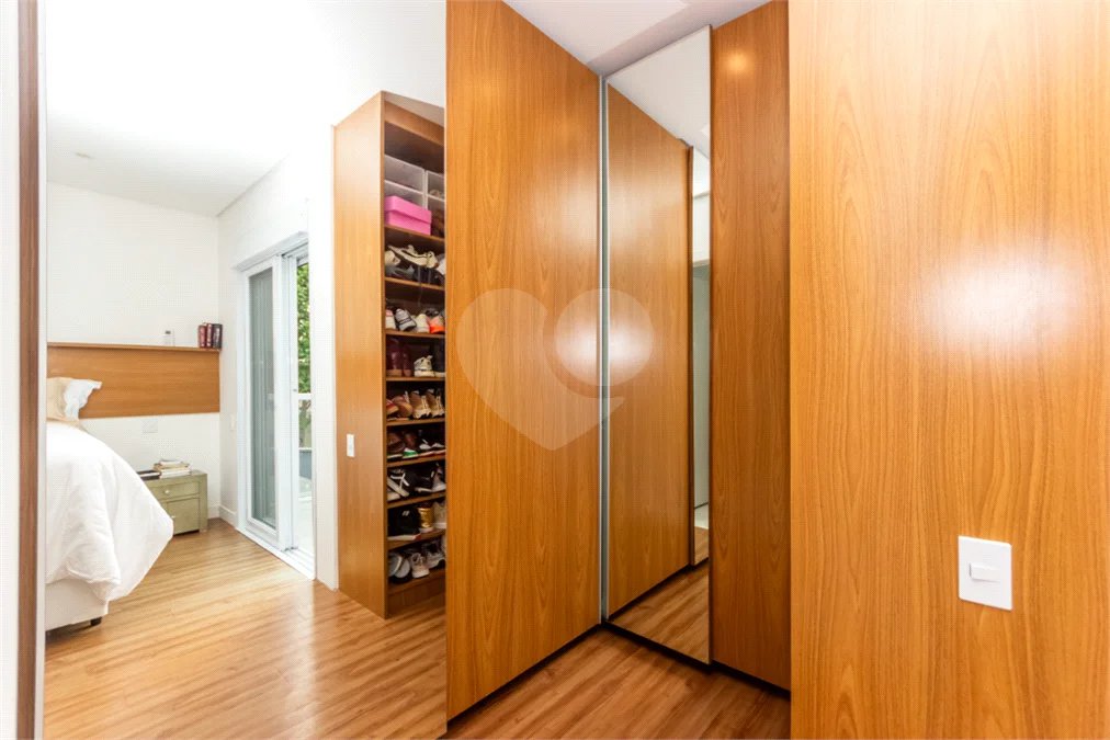 Casa em Condomínio 3 suítes 2 vagas a venda | Jardim Prudência - São Paulo