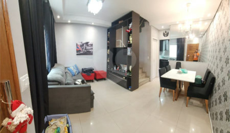 Casa à venda com 2 suítes no condomínio Villagio de Vicenza, São Paulo - SP