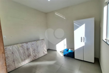 Casa Térrea de Alto Padrão à Venda – Próxima ao Shopping