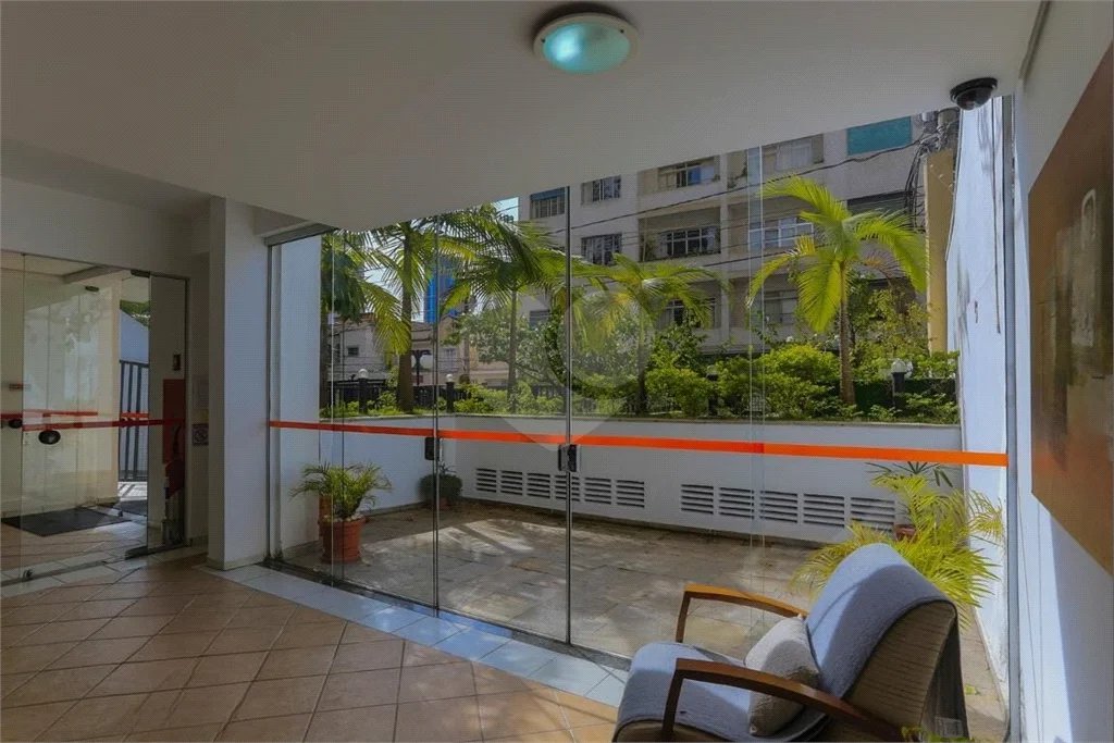 Excelente apartamento, 3 quartos e 2 vagas, para venda na Aclimação!