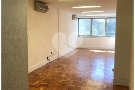 Sala comercial para locação em Pinheiros
