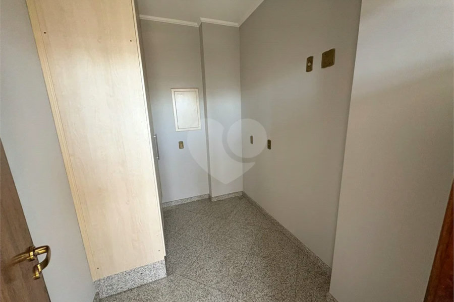 Apartamento disponível no Edifício Palladium no Centro de Piracicaba - SP.