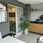 Oportunidade na Vila Leopoldina!! Apartamento com dois dormitórios, sendo uma suíte, dois banheiros, e com duas vagas.