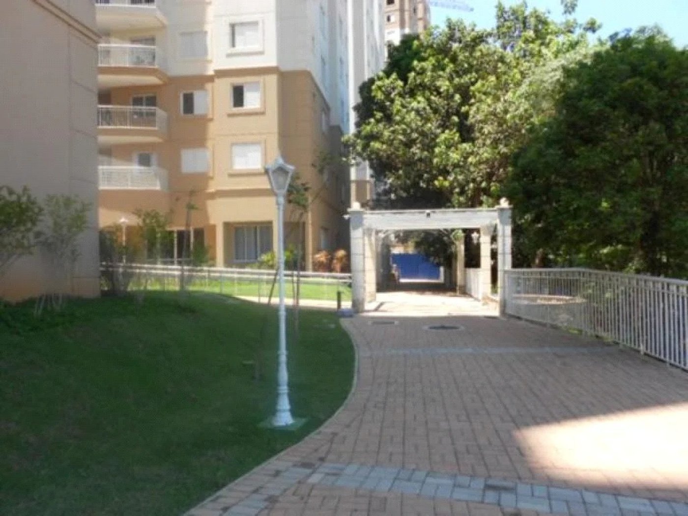 Apartamento para alugar com 3 quartos, sendo 2 suítes, em Jardim Arpoador, São Paulo - SP