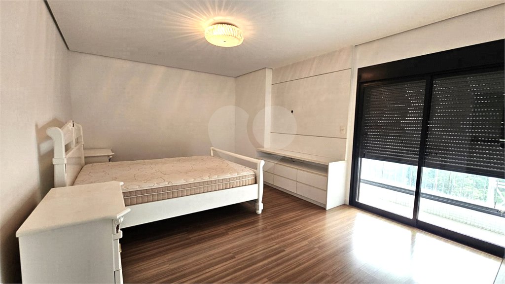 Apartamento com 4 suítes a venda no Alto da Boa Vista