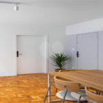 Excelente oportunidade para reformar e ficar com o apartamento dos seus sonhos!