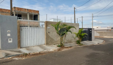 Sobrado à venda com 3 quartos, sendo 2 suítes, em Jardim Serra Azul, Araraquara, SP