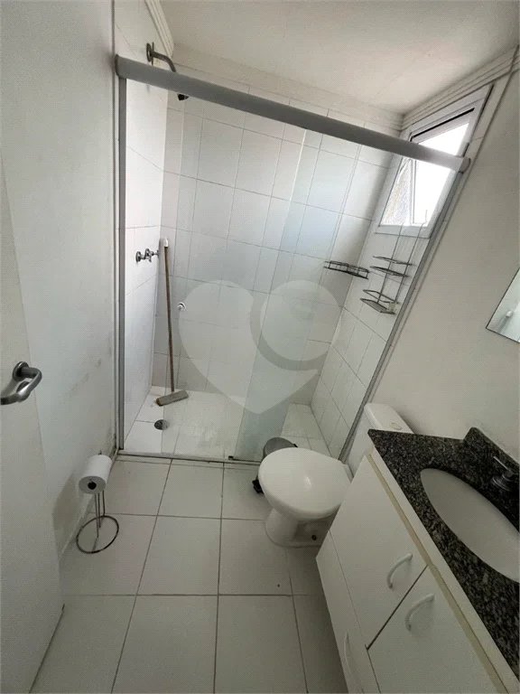 APARTAMENTO de 2 quartos (1 suíte) á venda em Santo André, 75m², 2 garagens fixas e cobertas, é entrar e morar!