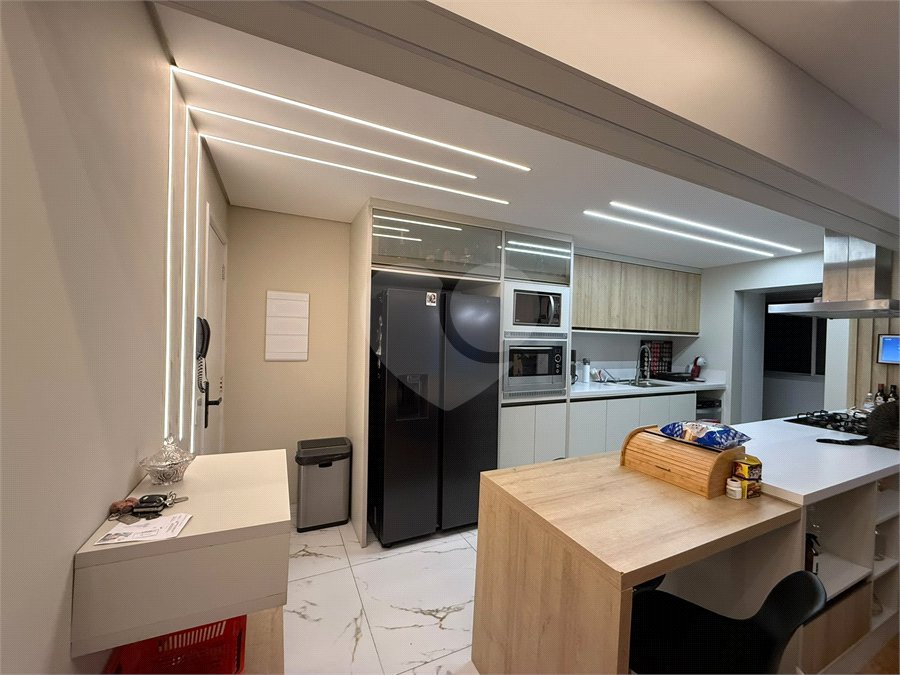 Apartamento à venda com 3 quartos, sendo 1 suíte, em Alto da Boa Vista, São Paulo, SP