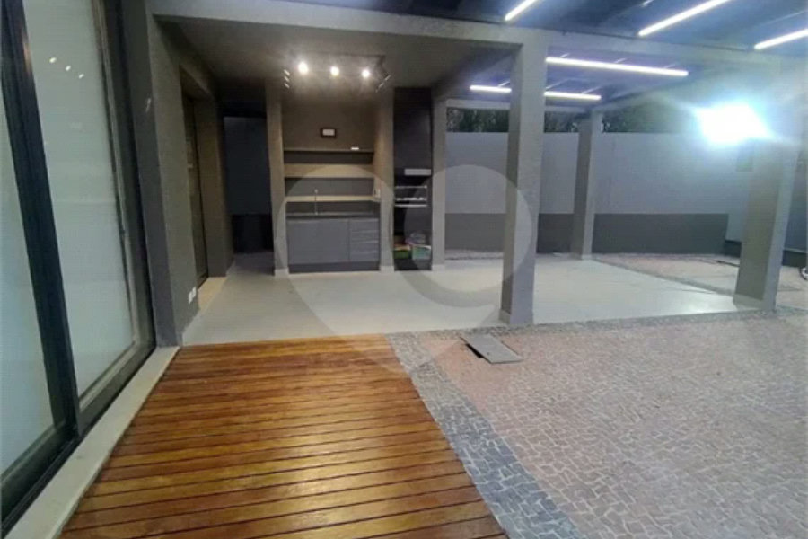 Casa de Alto Padrão com Vista Privilegiada para a Pedra Grande — Atibaia