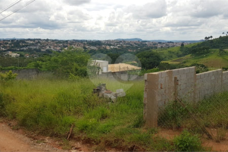 Terreno com Vista Privilegiada de 1.000m²