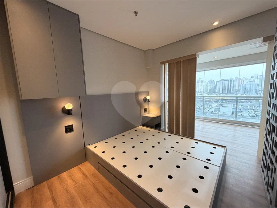 Flat Mobiliado e Reformado de 42 m² com Varanda e Vista Panorâmica em Frente ao Shopping Metrópole – Centro de SBC