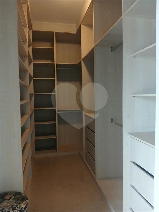 Casa para Locação no Condomínio Recanto dos Paturis em Vinhedo/SP