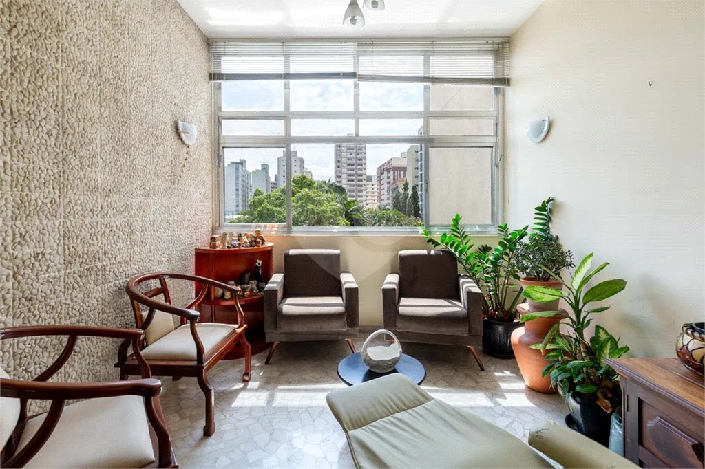 Apartamento a venda no Bela Vista com 3 quartos, 1 suíte, lavabo, 2 vagas, 200 m² de área útil