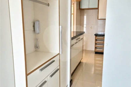 Apartamento de 84 m² no Centro de São Bernardo do Campo, com 2 dormitórios + 1 reversível, varanda gourmet com churrasqueira e lazer completo de clube.