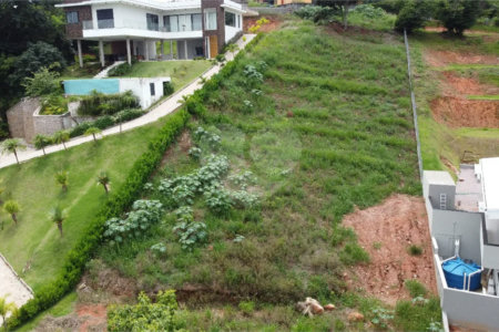 Terreno à venda no condomínio Jardim Primavera, Louveira - SP