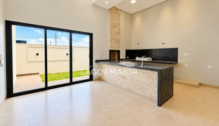 Casa à venda com 3 quartos, sendo 1 suíte,  no condomínio Terra Ville, Três Lagoas - MS