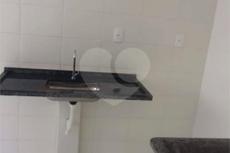 Apartamento à Venda no Parque dos Manacás
