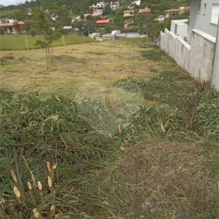 Terreno em Atibaia com 990 metros, pronto para construir, topografia declive, aceita financiamento