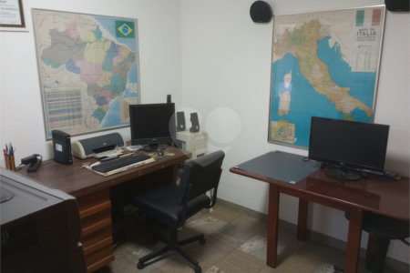 Casa a venda 333m² 2 dormitórios 2 suítes 4 banheiros Saúde-SP