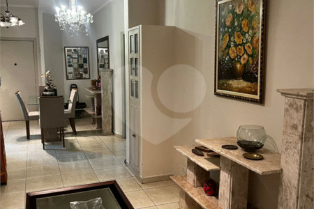Apto à venda na V.Mariana/Aclimação - 110m2 - 3 Quartos/2 Banheiros - 800 m. metrô Paraíso.