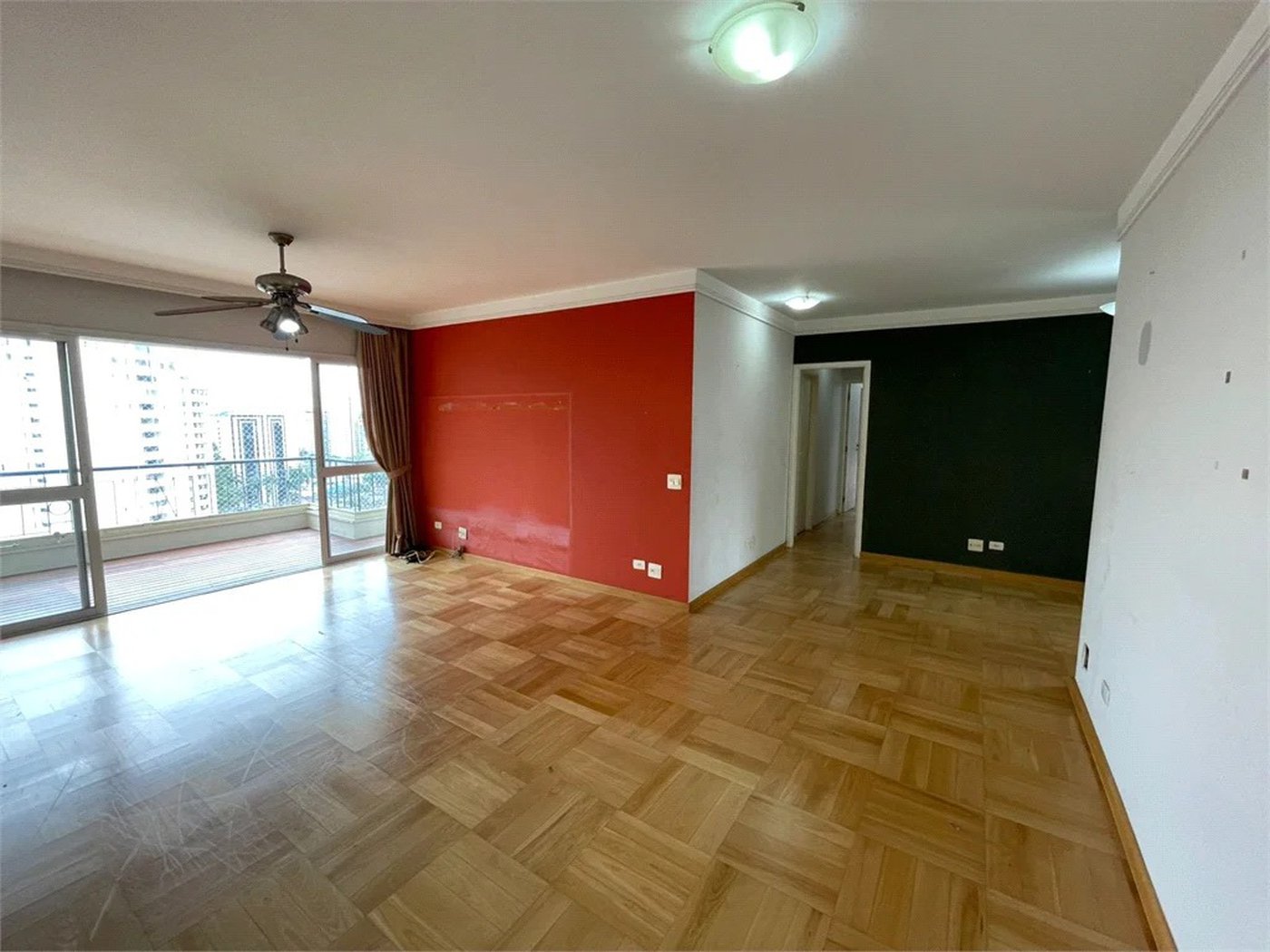 Apartamento à venda ou para alugar com 3 suítes em Morumbi, São Paulo, SP