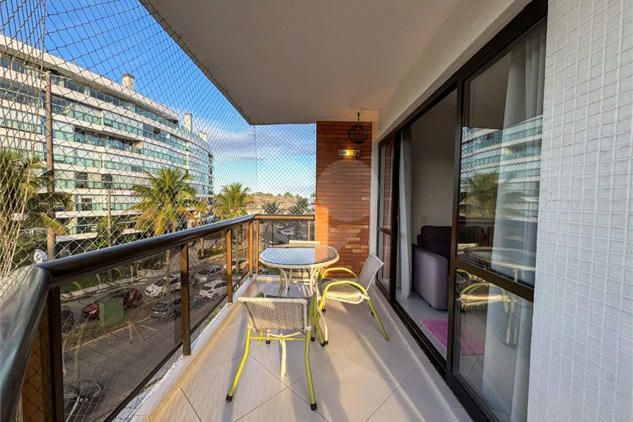Apartamento à venda com 2 quartos, sendo 1 suíte, em Riviera de São Lourenço, Bertioga, SP