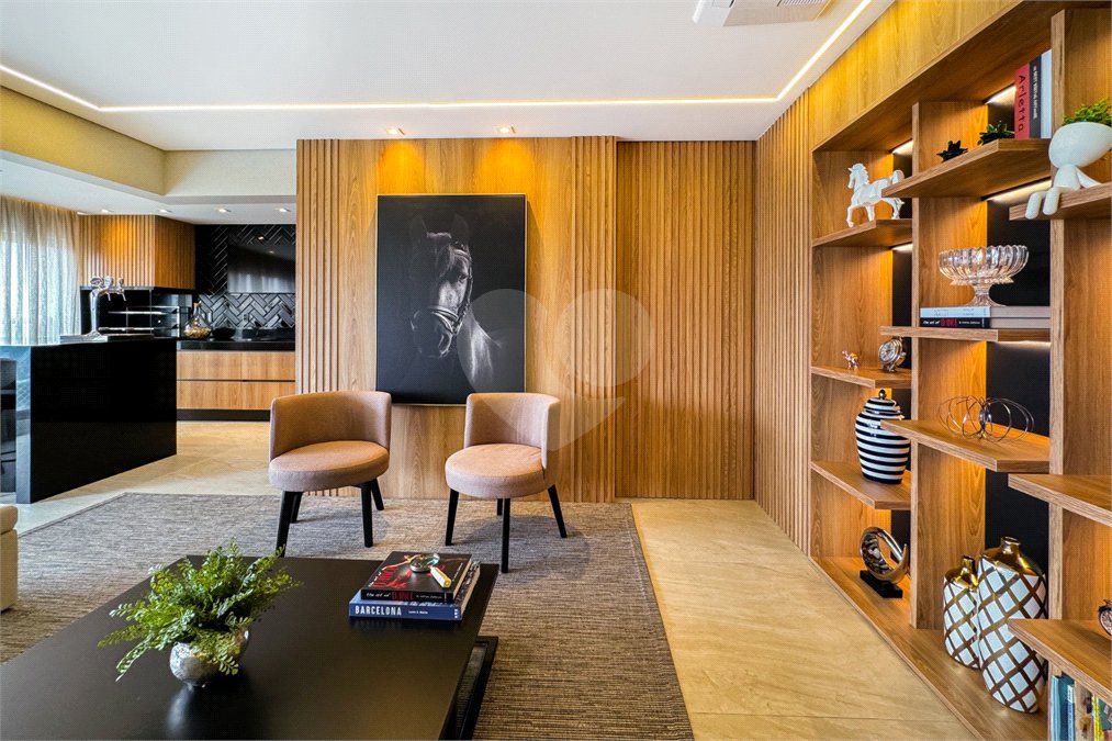 Apartamento à venda com 3 suítes em Chácara Santo Antônio, São Paulo, SP