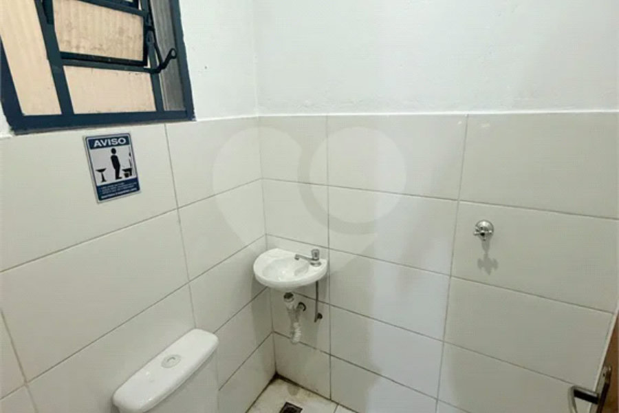 Salão Comercial para alugar no Bairro Água Branca