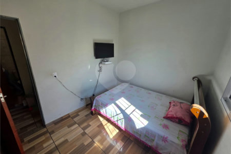 Casa 2 quartos Jardim Zavaglia