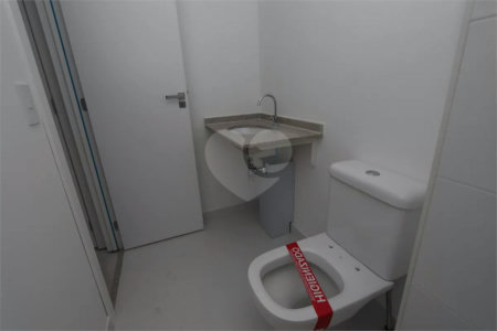 Studio à venda na V.Mariana - 30m2 - 350 metros metrô Paraíso