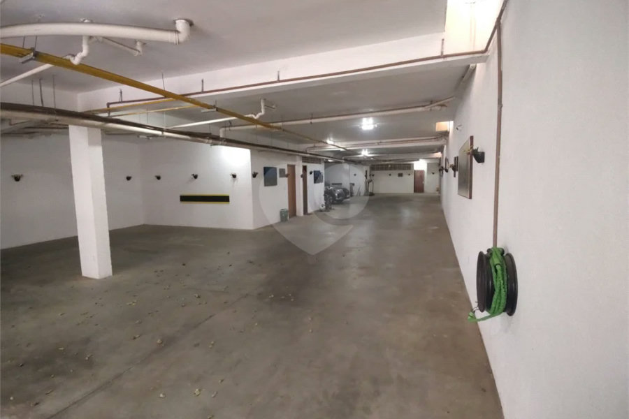 Casa à venda com 3 suítes no condomínio Morada das Hortênsias, São Paulo - SP