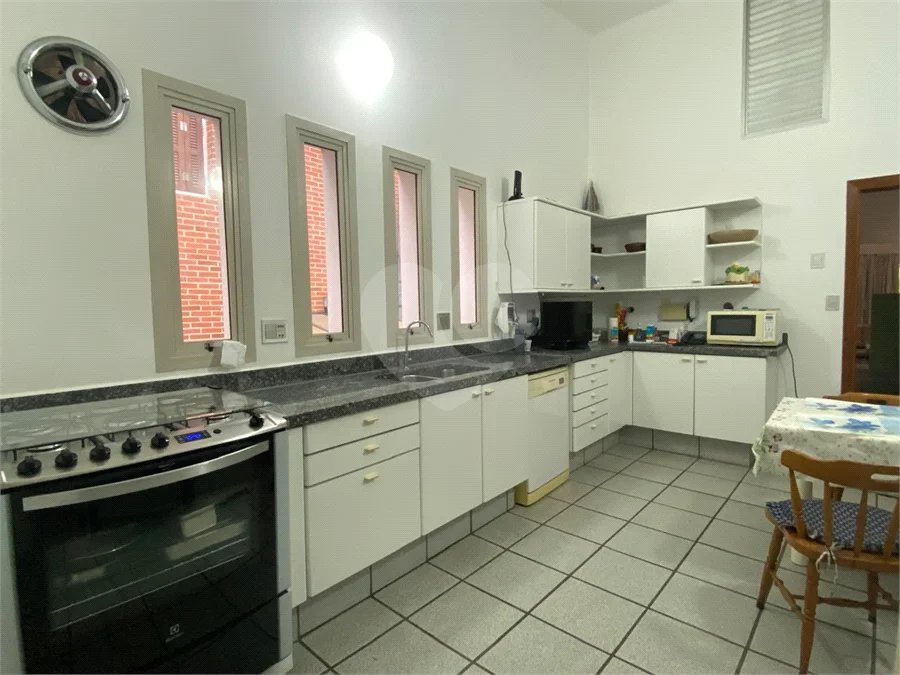 Casa térrea com 3 quartos para alugar no Jardim dos Estados, São Paulo - SP