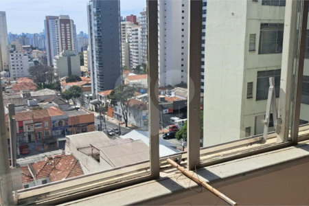 Apartamento à Venda na Aclimação