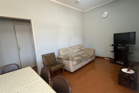 Casa Térrea com 3 dormitórios no Centro de Atibaia