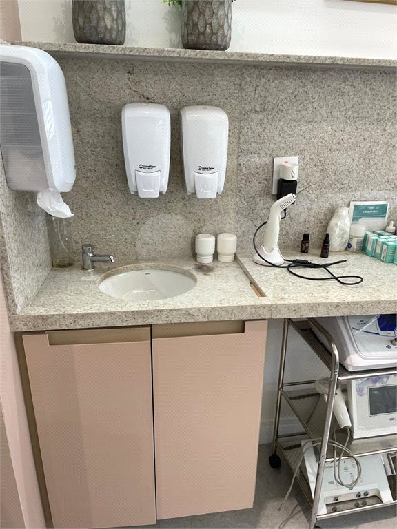 Salas para locação no Brooklin, edifício Thera Corporate.