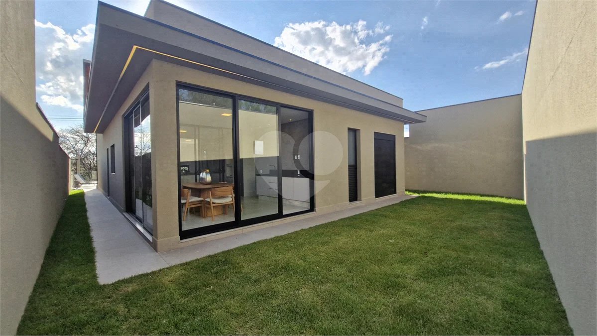 Casa Térrea de Alto Padrão no Condomínio Elementum | Totalmente Mobiliada e Decorada, 3 Suítes e Piscina