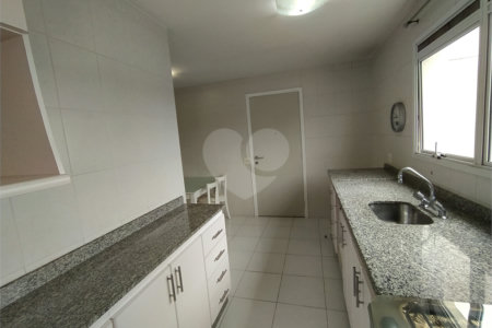 Apartamento de 145m2 com varanda gourmet 3 dormitórios e 2 vagas à venda na Chácara Klabin