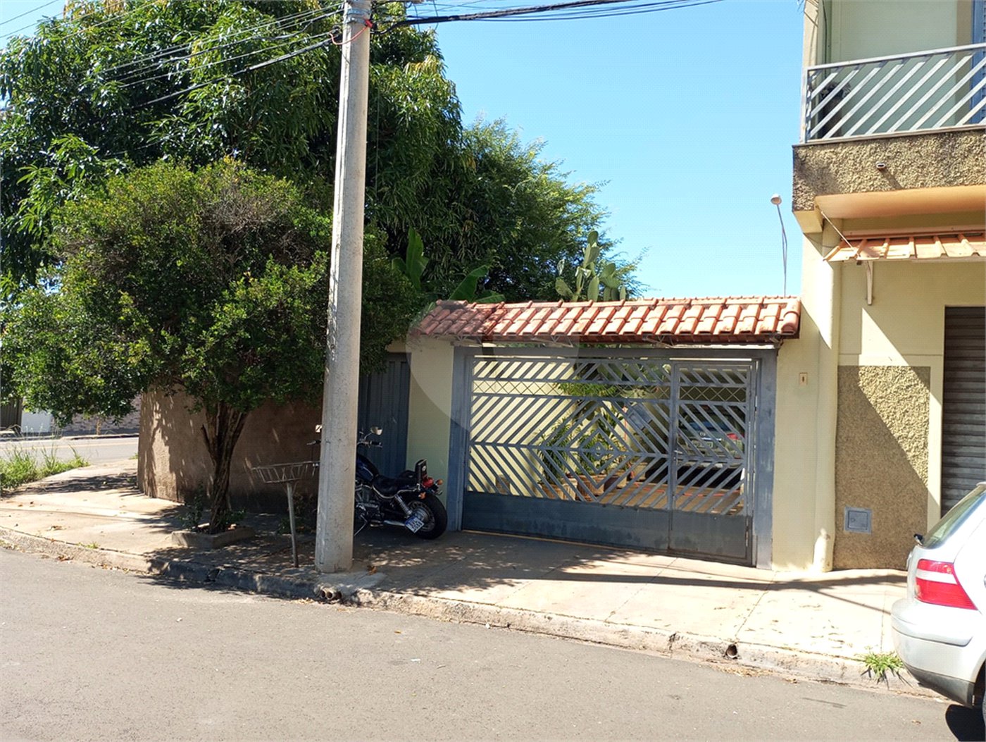 Casa Sobrado Residencial e Comercial no Maria Stella Fagá