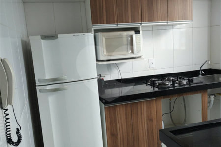 Apartamento no condomínio Monte Everest dispondo de 48m²