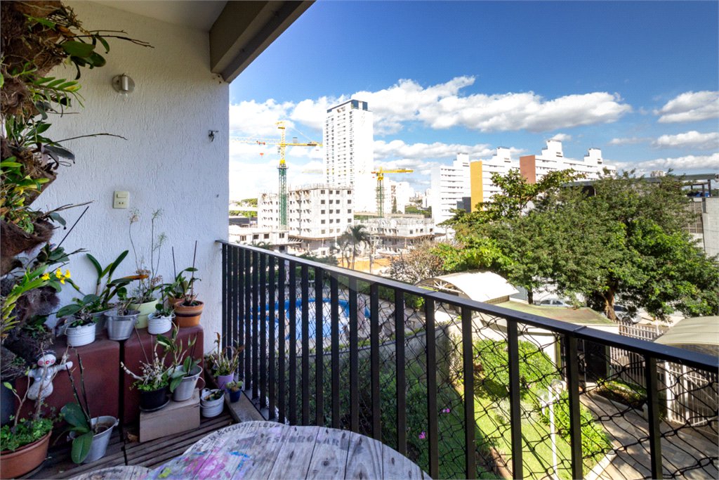 Apartamento á venda - Campo belo