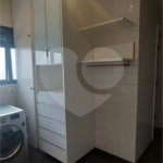 Apartamento à venda no Campo Belo de 245m² com 3 suítes e 3 vagas