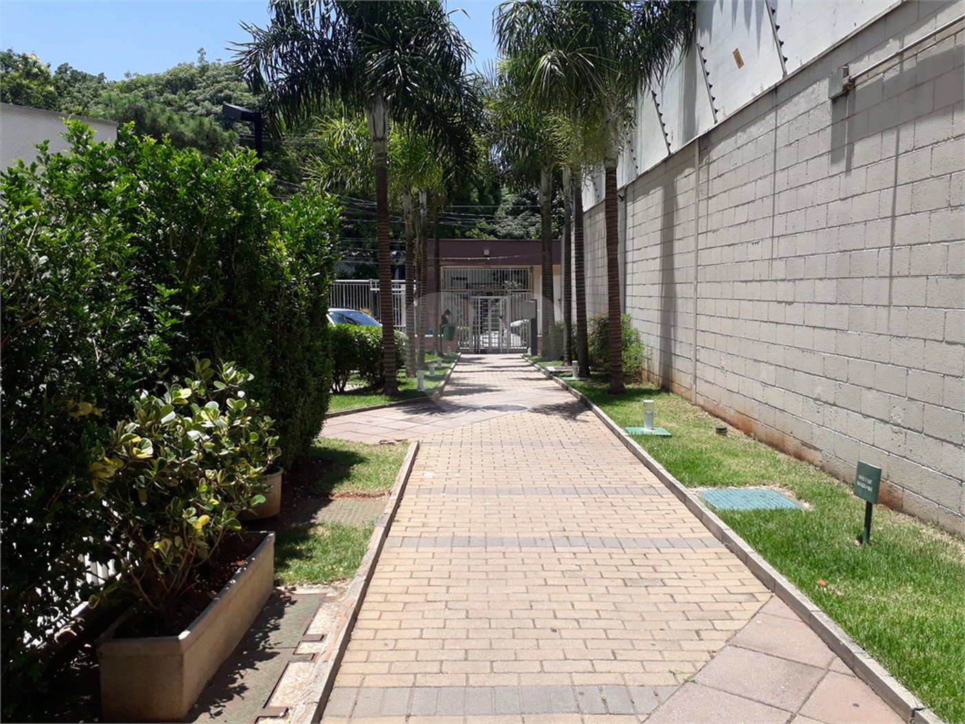Ótimo apartamento Na rua Newton Prado no Bom Retiro