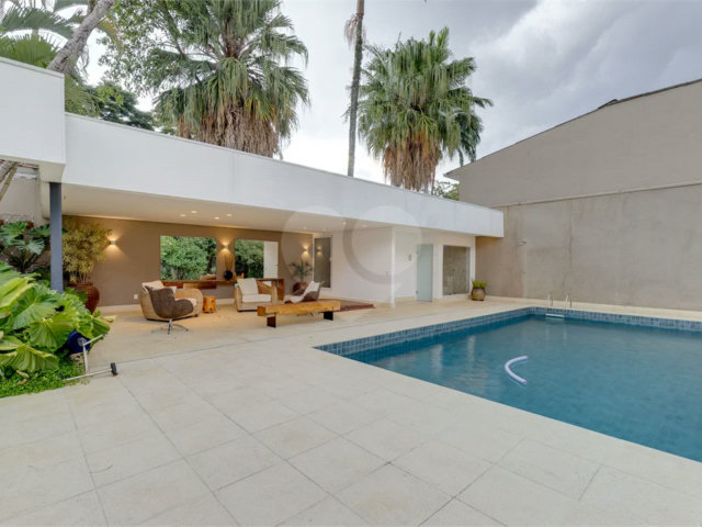 Casa Térrea à venda com 4 suítes em Alto da Boa Vista, São Paulo, SP