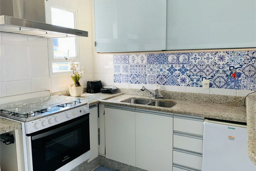 Apartamento à venda com 3 quartos, sendo 2 suítes,  em Riviera de São Lourenço, Bertioga, SP