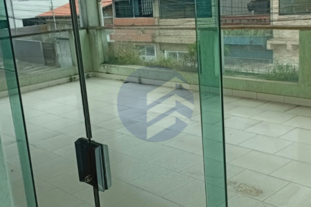 Sobrado residencial/comercial para alugar com 4 quartos, sendo 1 suíte, em Parque Ipê, São Paulo - SP