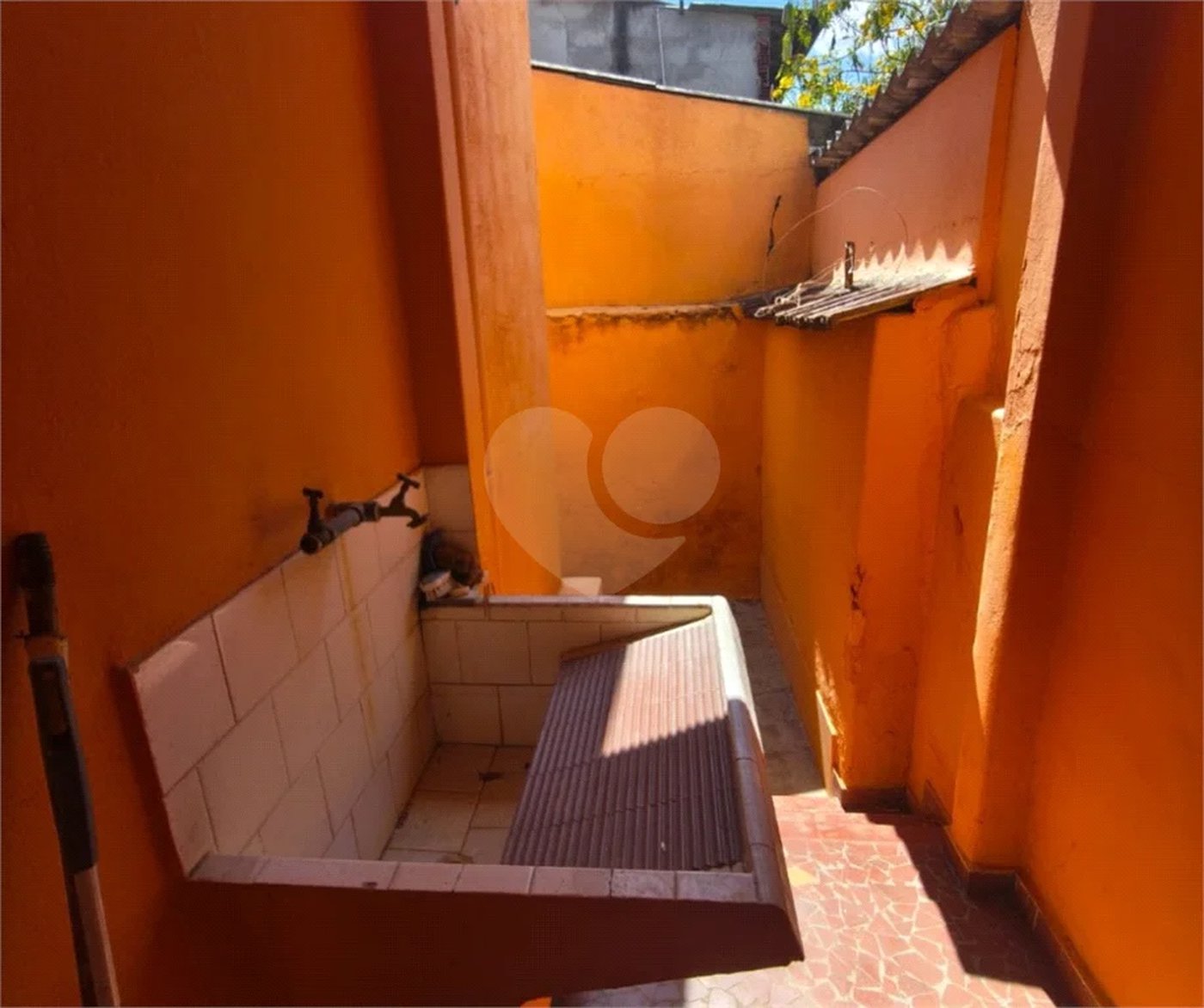 Excelente oportunidade de casa térrea com preço de ocasião